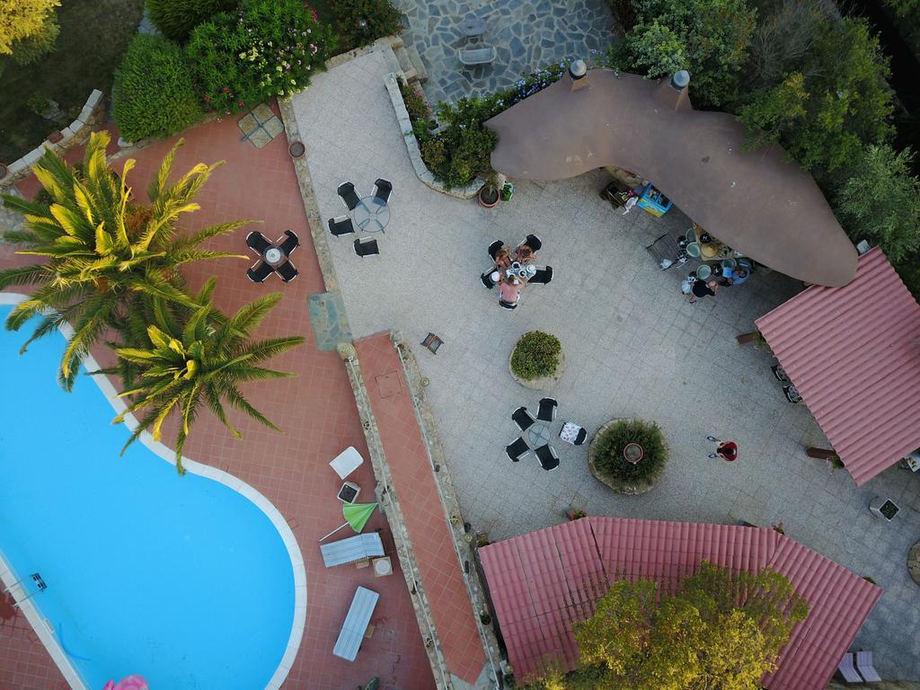Residence Villa Smeralda Telti エクステリア 写真