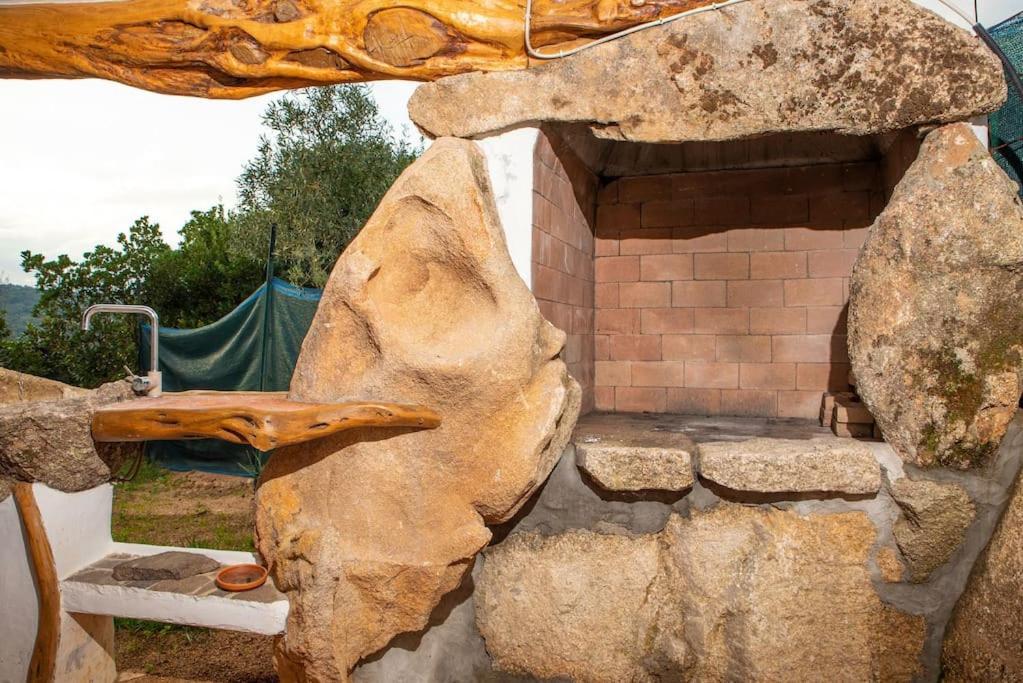 Residence Villa Smeralda Telti エクステリア 写真