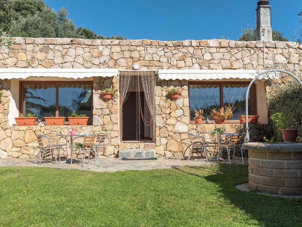 Residence Villa Smeralda Telti エクステリア 写真